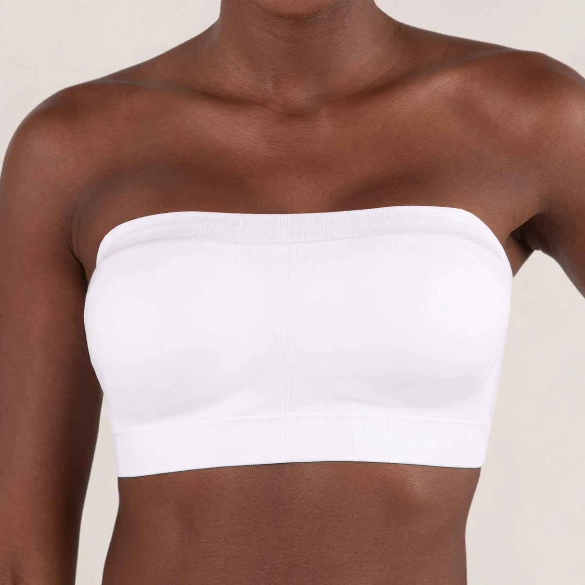 Convertible Strapless Bandeau Bra with Wireless Comfort, Anti-Slip Grip & Removable Straps